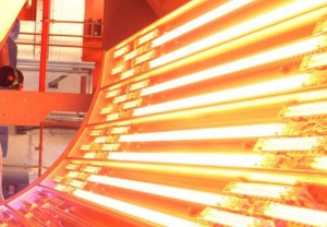 工業(yè)中常見(jiàn)的紅外線加熱燈是怎么讓物體變熱的？