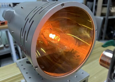 科研高溫實驗探秘：紅外點狀聚焦加熱器為何備受高校實驗室歡迎？