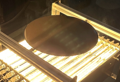 LONGPRO紅外輻射加熱器:半導(dǎo)體硅片均勻加熱的創(chuàng)新方案