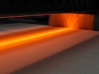 如何選擇焊接技術(shù)？紅外線焊接與激光焊接的深度對比！